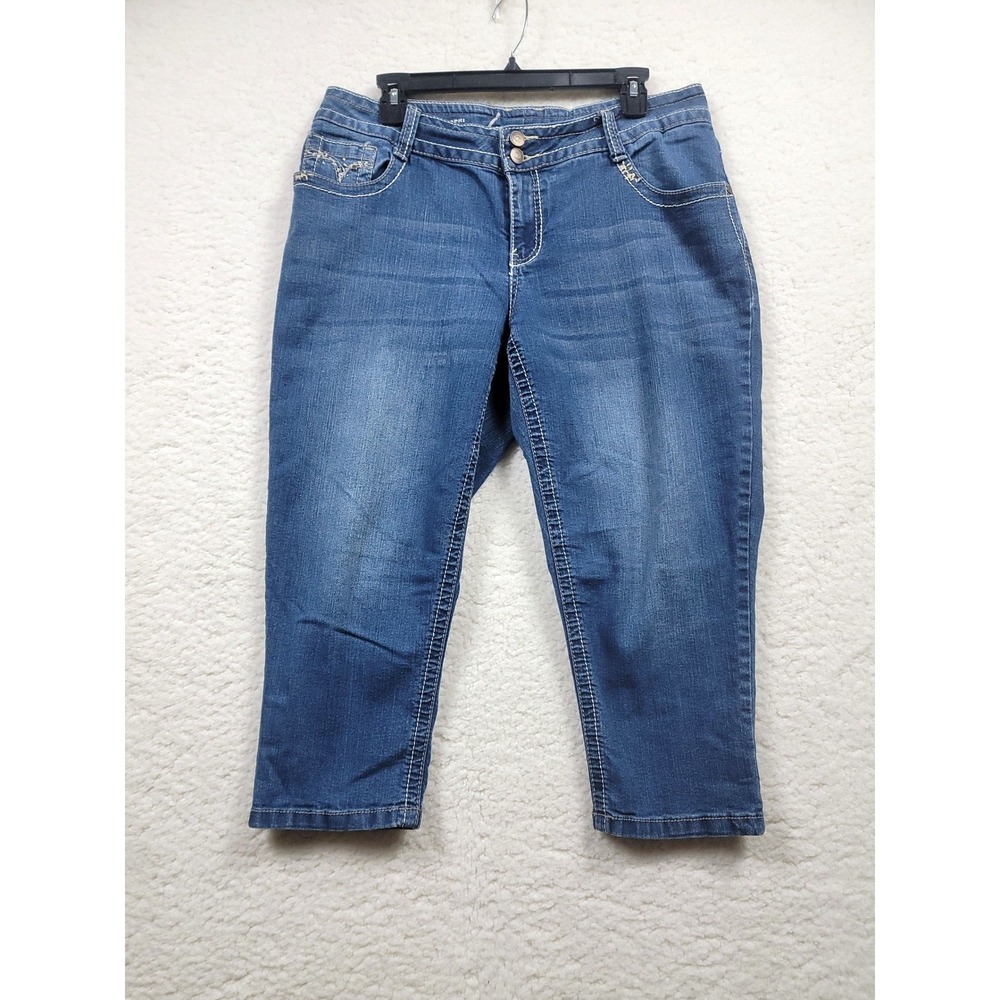 Lane Bryant Embroidered Rhinestone Capri Jeans Medium Wash 14W